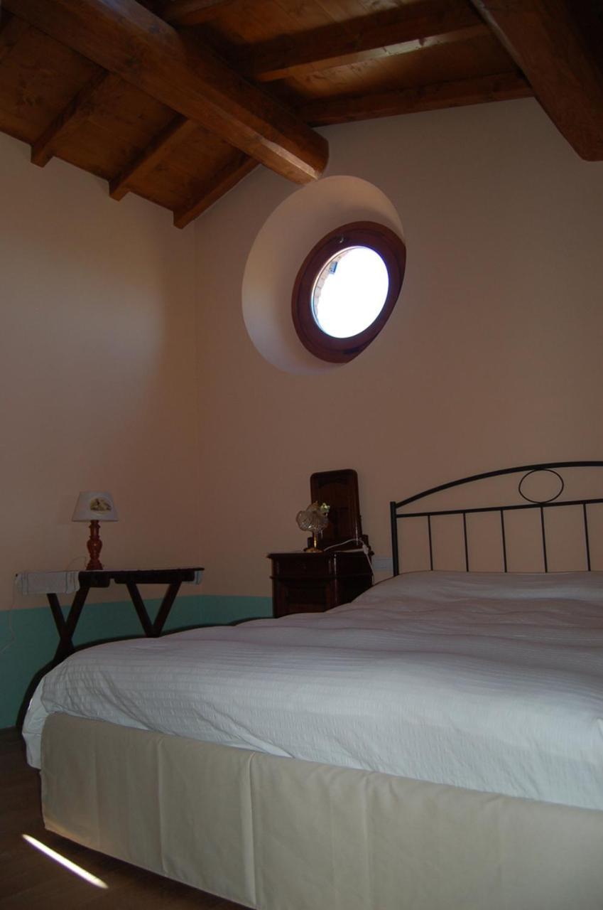 Agriturismo Il Filare Neviano degli Arduini الغرفة الصورة
